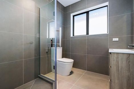 Photo of property in 18 Woven Place, Karaka, Papakura, 2113