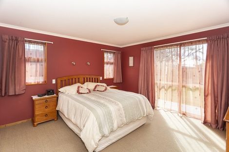 Photo of property in 24 Hannah Place, Holmes Hill, Oamaru, 9401