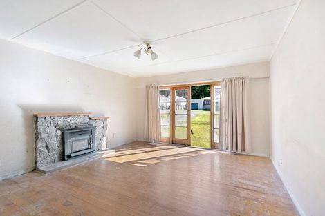 Photo of property in 172 Wellington Road, Wainuiomata, Lower Hutt, 5014