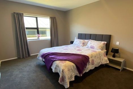 Photo of property in 8 Howden Drive, Jacks Point, 9371
