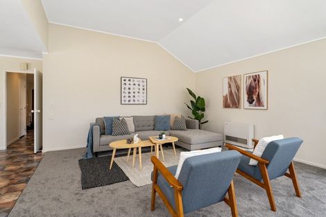Photo of property in 9 Lakeside Villas, Whitby, Porirua, 5024