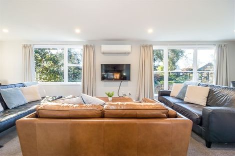 Photo of property in 9 Joyce Crescent, Ilam, Christchurch, 8041