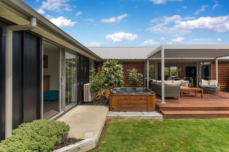 Photo of property in 6 Campden Court, Lower Shotover, Queenstown, 9304