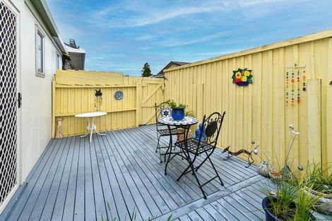 Photo of property in 3/50 Kenderdine Road, Papatoetoe, Auckland, 2025