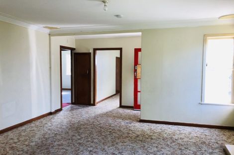 Photo of property in 1/15 Newington Road, Henderson, Auckland, 0612