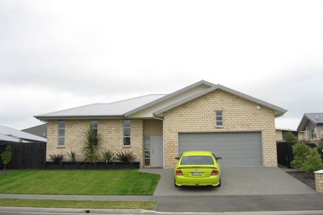 Photo of property in 54 Titirangi Crescent, Parklands, Christchurch, 8083