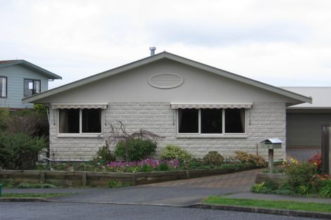 Photo of property in 10 Rewa Place, Lansdowne, Masterton, 5810