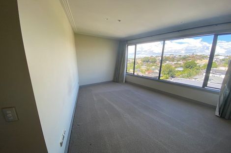 Photo of property in Cooks Apartments, Gg/24 James Cook Crescent, Remuera, Auckland, 1050
