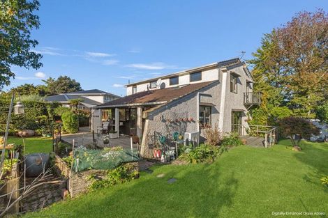 Photo of property in 19 Ashburn Lane, Awapuni, Palmerston North, 4412