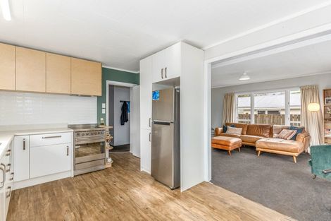 Photo of property in 9a Ranfurly Street, Trentham, Upper Hutt, 5018