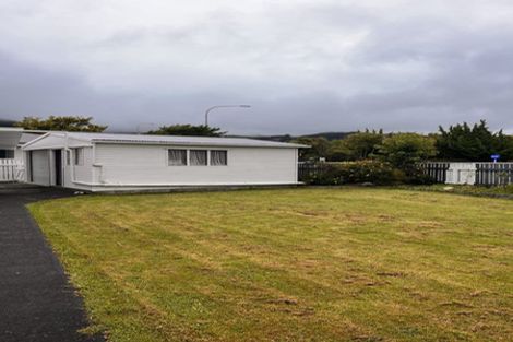 Photo of property in 11 Linden Avenue, Tawa, Wellington, 5028