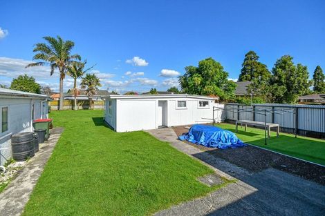 Photo of property in 10 Edmund Hillary Avenue, Papakura, 2110