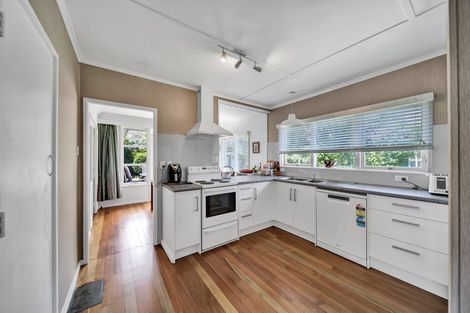 Photo of property in 28 Camberwell Road, Hawera, 4610