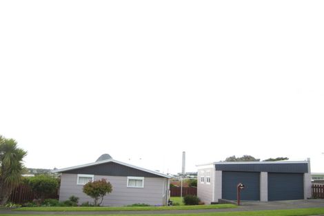 Photo of property in 16 Norwich Avenue, Spotswood, New Plymouth, 4310