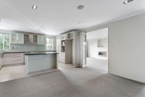 Photo of property in 12a Otahuri Crescent, Greenlane, Auckland, 1051