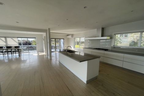 Photo of property in 25 Brigantine Drive, Beach Haven, Auckland, 0626