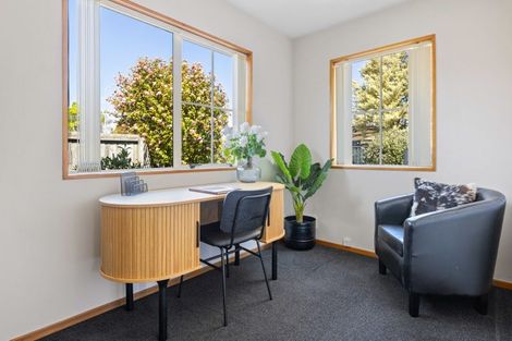 Photo of property in 16 Patricia Place, Harewood, Christchurch, 8051