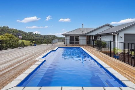 Photo of property in 544 Taraunui Road, Parua Bay, Onerahi, 0192