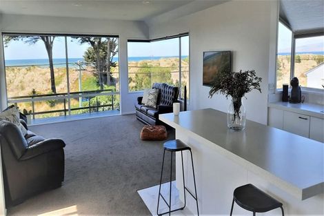 Photo of property in 420 Marine Parade, South New Brighton, Christchurch, 8062