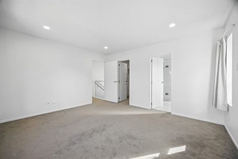 Photo of property in 43a Fitzherbert Avenue, West Harbour, Auckland, 0618