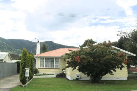 Photo of property in 1 Rosina Street, Clouston Park, Upper Hutt, 5018