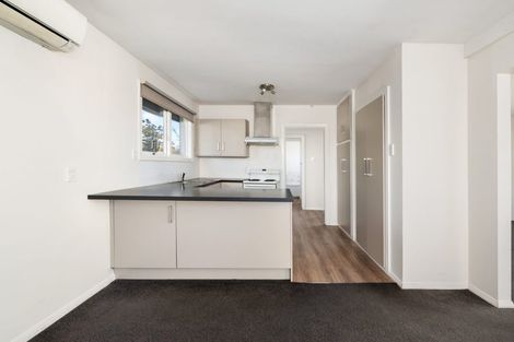 Photo of property in 33 Cotswold Avenue, Bishopdale, Christchurch, 8053
