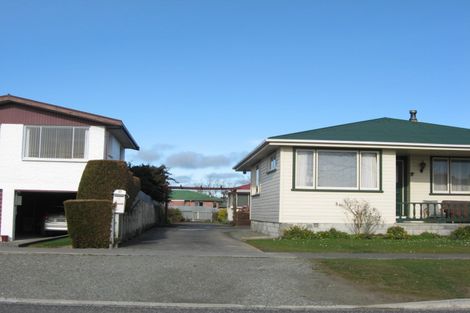 Photo of property in 19 Grange Street, Winton, 9720