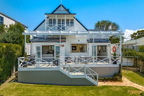 Photo of property in 3 Richmond Avenue, Northcote Point, Auckland, 0627