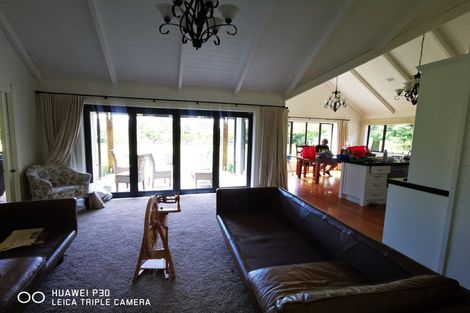 Photo of property in 11 Homestead Lane, Fitzherbert, Palmerston North, 4471