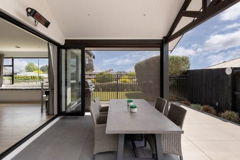 Photo of property in 15 Dayna Avenue, Ohauiti, Tauranga, 3112