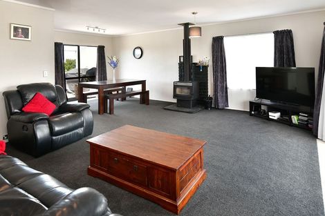 Photo of property in 37 Rawhiti Road, Manly, Whangaparaoa, 0930