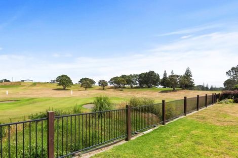 Photo of property in 4 Golf Course Lane, Waiwhakaiho, New Plymouth, 4312