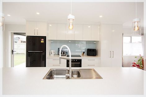 Photo of property in 26a Johnston Street, Foxton, 4814