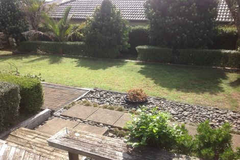 Photo of property in 118 Hutchinsons Road, Bucklands Beach, Auckland, 2014