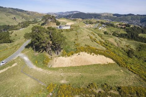 Photo of property in 201 Bing Lucas Drive, Tawa, Wellington, 5028