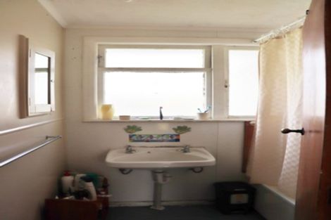 Photo of property in 74 Te Puea Avenue, Meremere, Mercer, 2474