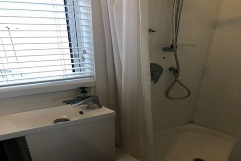 Photo of property in 57 Milford Road, Milford, Auckland, 0620