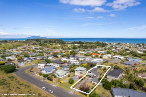 Photo of property in 18 Robert Mckeen Street, Otaki Beach, Otaki, 5512