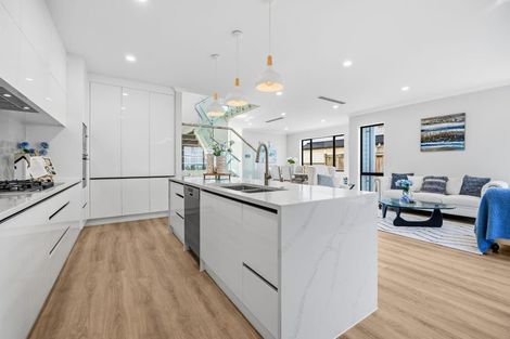 Photo of property in 78 Drumbuoy Drive, Flat Bush, Auckland, 2019