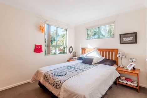 Photo of property in 19 Gilberd Place, Torbay, Auckland, 0630