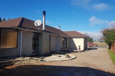 Photo of property in 22 Woodend Road, Woodend, 7610