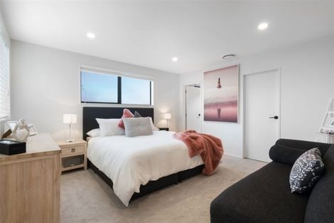 Photo of property in 21 Craigs Way, Hobsonville, Auckland, 0616