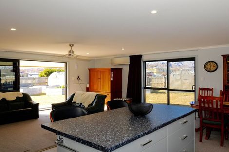 Photo of property in 70 Gordon Street, Kurow, 9435