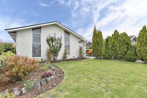 Photo of property in 43 Valecrest Avenue, Parklands, Christchurch, 8083