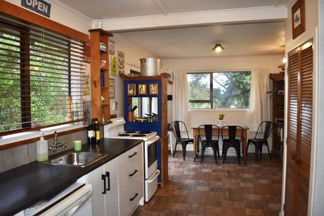 Photo of property in 22 Mahoe Street, Otaki Beach, Otaki, 5512