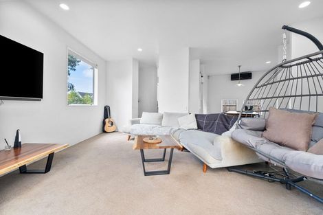 Photo of property in 11 Fathom Place, Te Atatu Peninsula, Auckland, 0610