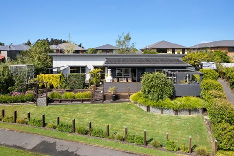 Photo of property in 24 Grandvista Drive, Green Island, Dunedin, 9018