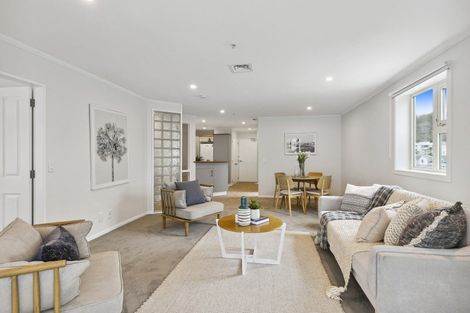 Photo of property in 7a/5 Kent Terrace, Mount Victoria, Wellington, 6011