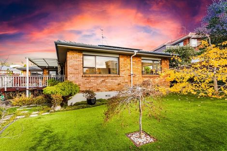 Photo of property in 8 Petrel Place, Massey, Auckland, 0614