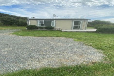 Photo of property in 175 Derham Road, Te Horo, Otaki, 5581